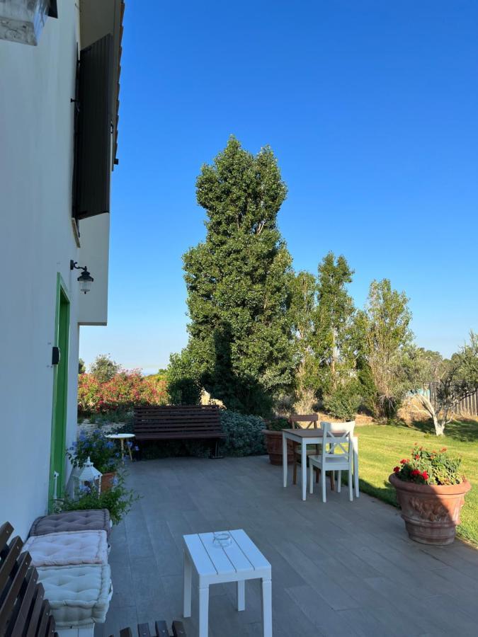 Bed And Breakfast Country Cottage Civitavecchia Exterior foto